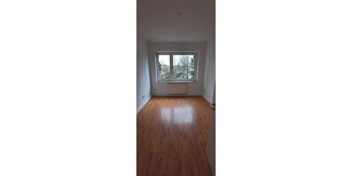 Etagenwohnung Bremerhaven Mitte - 4 Zimmer, 138 m&sup2;, 828&euro; | Angebot:22093029