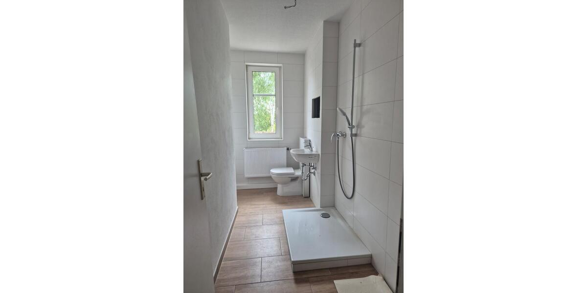 Etagenwohnung Elsteraue - 3 Zimmer, 56 m&sup2;, 327&euro; | Angebot:25900168