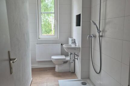 Wohnung Elsteraue - 3 Zimmer, 56 m&sup2;, 327&euro; | Angebot:25900168