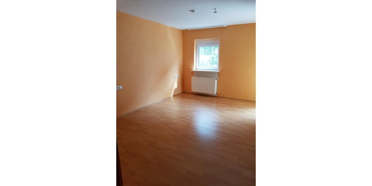 Erdgeschoßwohnung Ahorn - 2 Zimmer, 75 m&sup2;, 550&euro; | Angebot:26025506