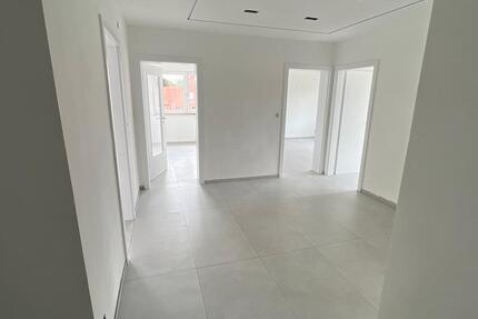 4 ZKB Wohnung mit Gäste-WC und Balkon zimmer