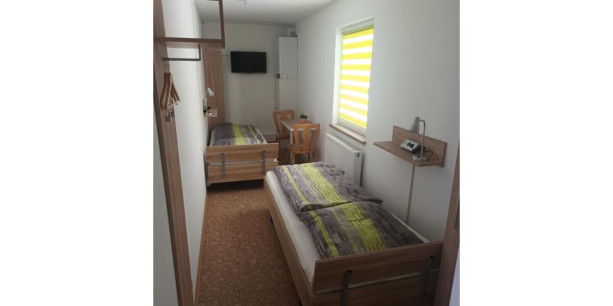 Erdgeschoßwohnung Ebersbach - 4 Zimmer, 55 m&sup2;, 35&euro; | Angebot:25499825