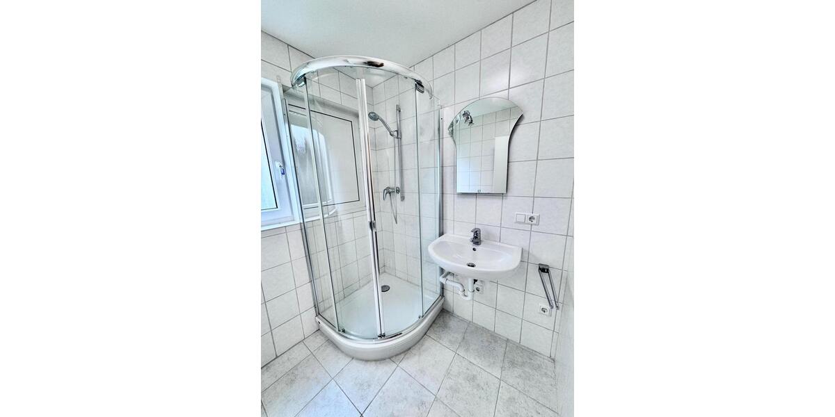 Wohnen auf Zeit Villingen-Schwenningen Schwenningen - 1 Zimmer, 20 m&sup2;, 500&euro; | Angebot:25963229