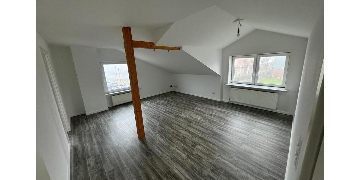 Dachgeschoßwohnung Lunden - 3 Zimmer, 67 m&sup2;, 580&euro; | Angebot:24382529
