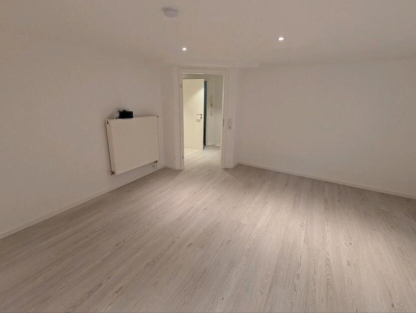 Großzügige 2 Zimmer KellerWohnung ab 01.10 zu Vermieten