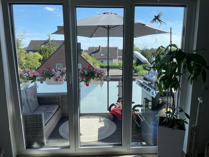 Stilvolle 3-Zimmer-Wohnung mit gehobener Innenausstattung mit Bal zimmer