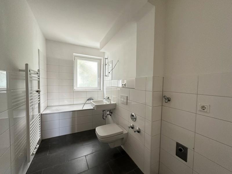 Geräummige 3 Zimmer Wohnung mit Balkon! zimmer
