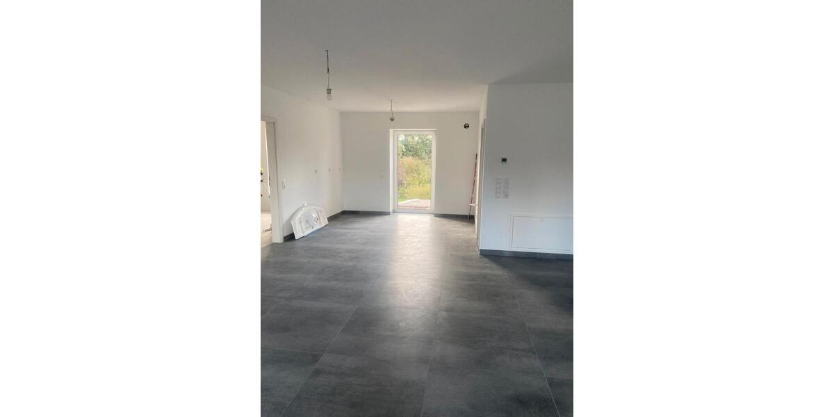 Etagenwohnung Kalletal - 3 Zimmer, 97 m&sup2;, 900&euro; | Angebot:26018203