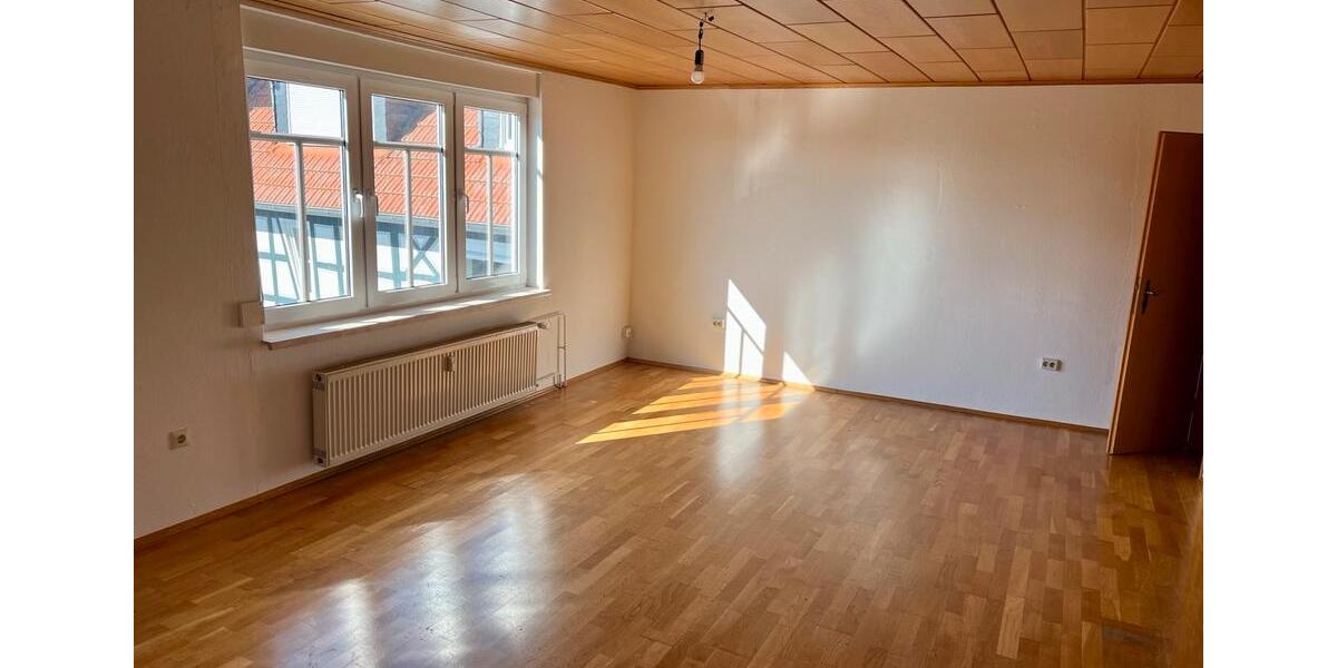 Etagenwohnung Amöneburg - 4 Zimmer, 100 m&sup2;, 900&euro; | Angebot:26624530
