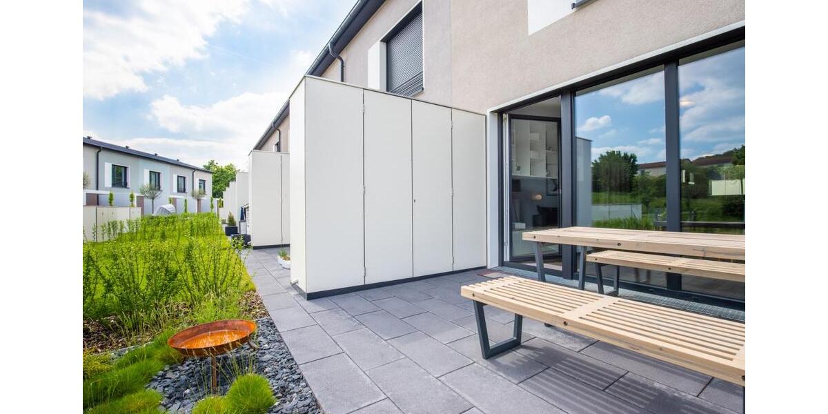 Modernes Familienhaus am Kanal – viel Platz & viel Grün 5 zimmer