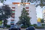 St. Johann: Helles 1,5 -Zimmer-Apartment mit Balkon