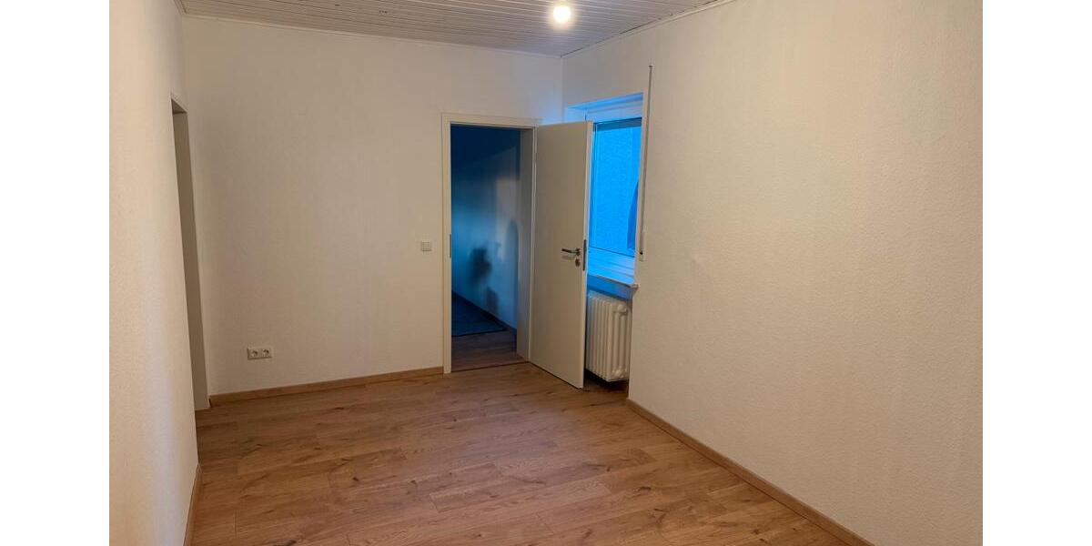 Etagenwohnung Itzgrund - 4 Zimmer, 110 m&sup2;, 790&euro; | Angebot:26640890