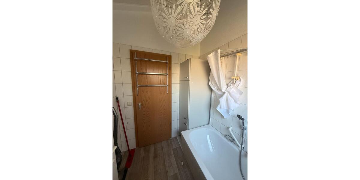 Dachgeschoßwohnung Gotha - 1 Zimmer, 60 m&sup2;, 660&euro; | Angebot:25397063
