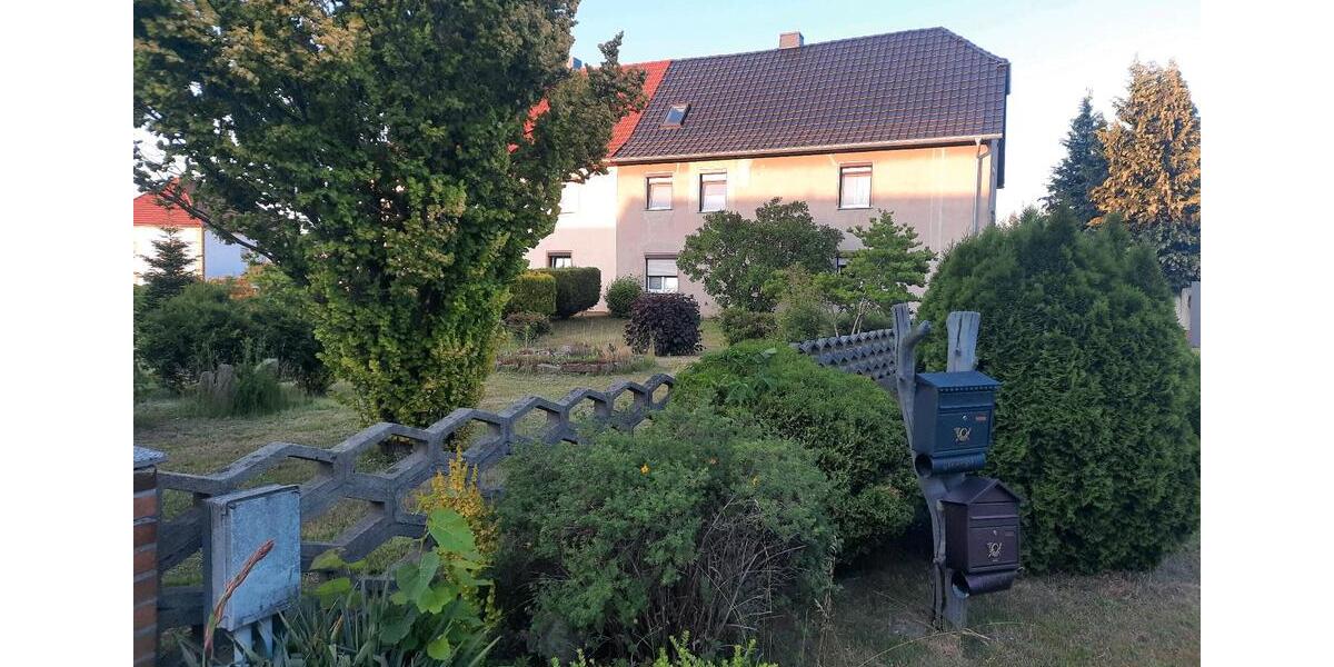 Doppelhaushälfte Haselbachtal - 12 Zimmer, 160 m&sup2;, 995&euro; | Angebot:22972489