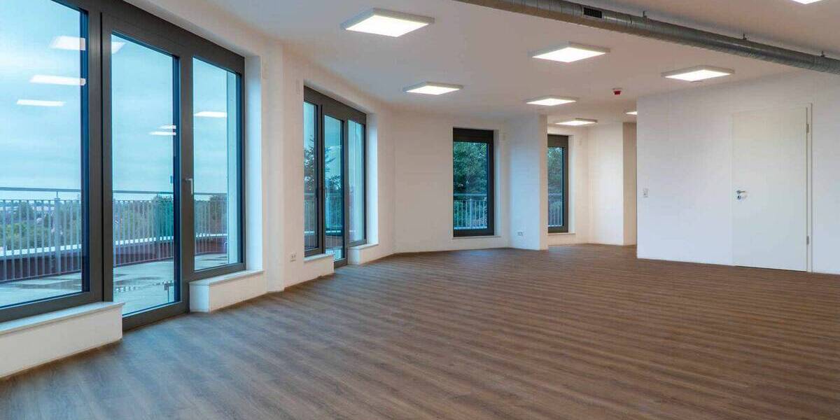 Gewerbeobjekt Moormerland Warsingsfehn - 1 Zimmer, 360 m&sup2;, 6.050&euro; | Angebot:25691293