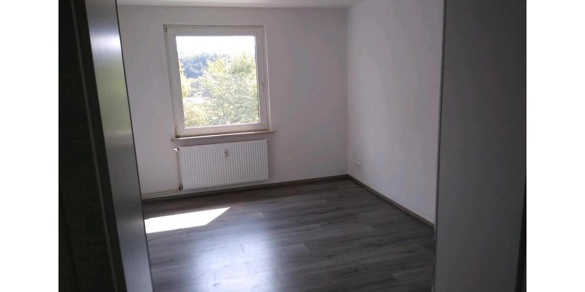 Etagenwohnung Delligsen - 2.5 Zimmer, 71 m&sup2;, 490&euro; | Angebot:26549362