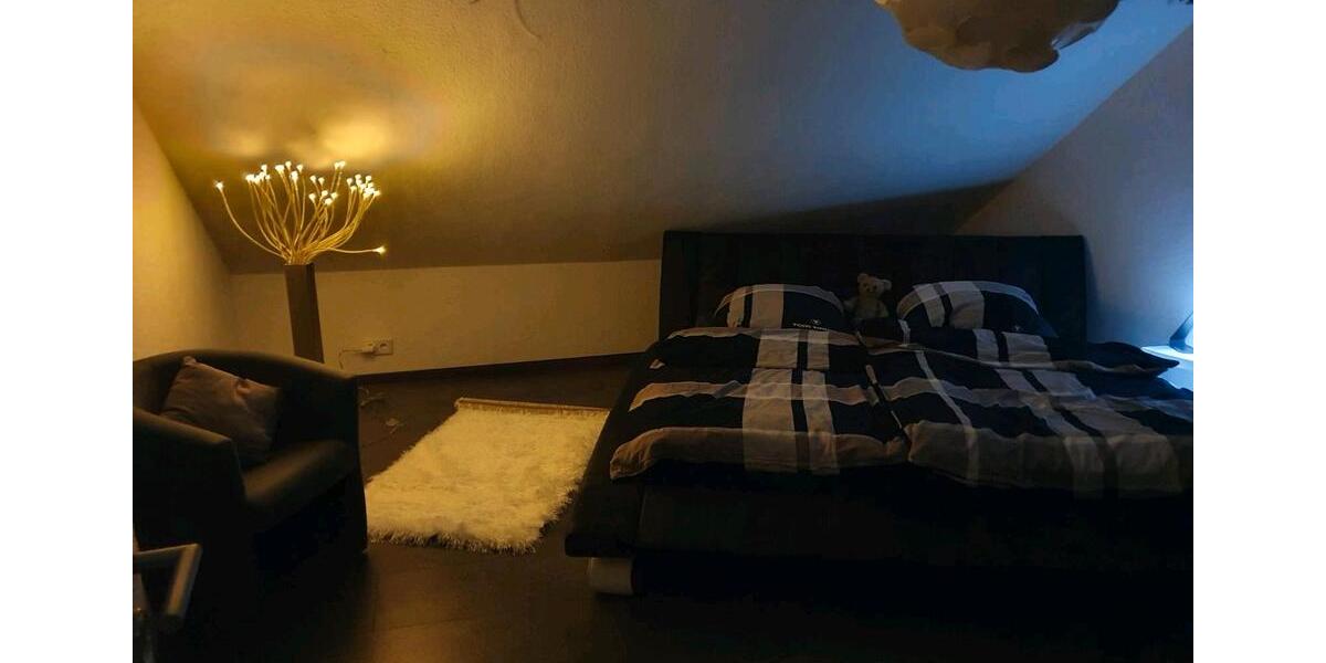 Dachgeschoßwohnung Dillingen (Saar) - 3.5 Zimmer, 104 m&sup2;, 750&euro; | Angebot:26019984