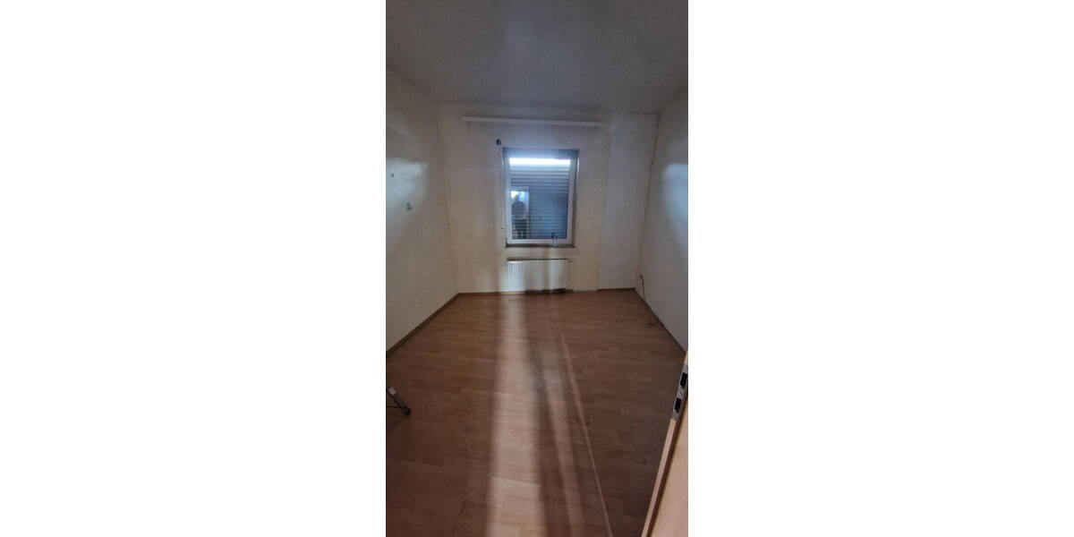 Reihenmittelhaus Düren Birkesdorf - 6 Zimmer, 150 m&sup2;, 1.500&euro; | Angebot:25984607