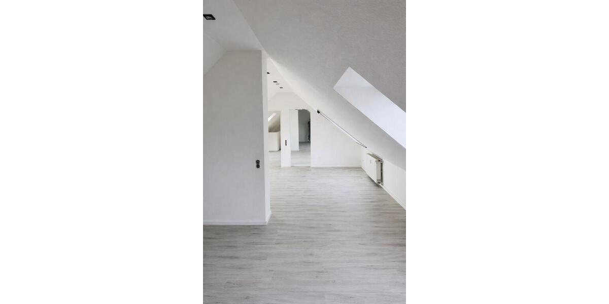 Dachgeschoßwohnung Würselen - 3 Zimmer, 105 m&sup2;, 1.228&euro; | Angebot:25968682