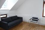 2 Zi.-Whg., möbliert, 2. OG, schöne Altbauwohnung in der guter, zentraler Lage. zimmer