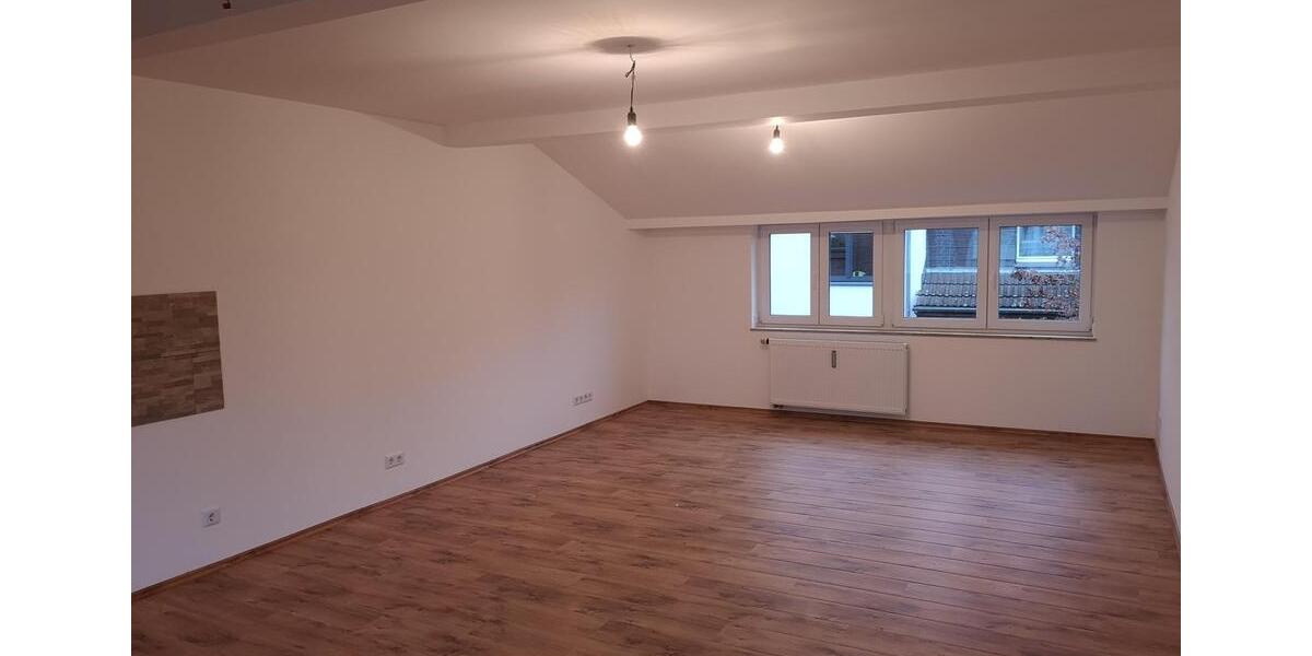 Dachgeschoßwohnung Leverkusen Opladen - 2.5 Zimmer, 72 m&sup2;, 803&euro; | Angebot:25125182