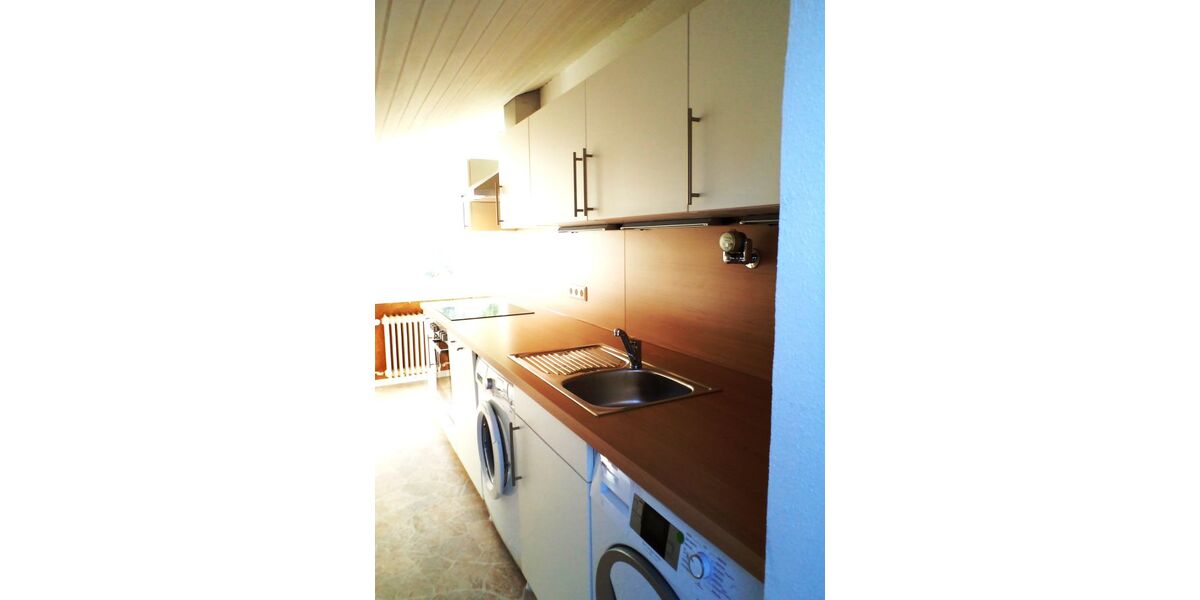 Gemütliche 3 Zimmer Dachgeschosswohnung mit EBK und Balkon - Dachgeschoßwohnung Weil im Schönbuch | Angebot:25239500