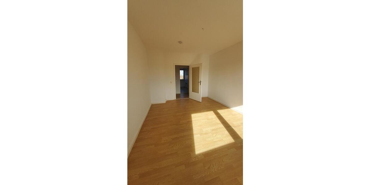 Etagenwohnung Genthin - 3 Zimmer, 61 m&sup2;, 375&euro; | Angebot:25714362