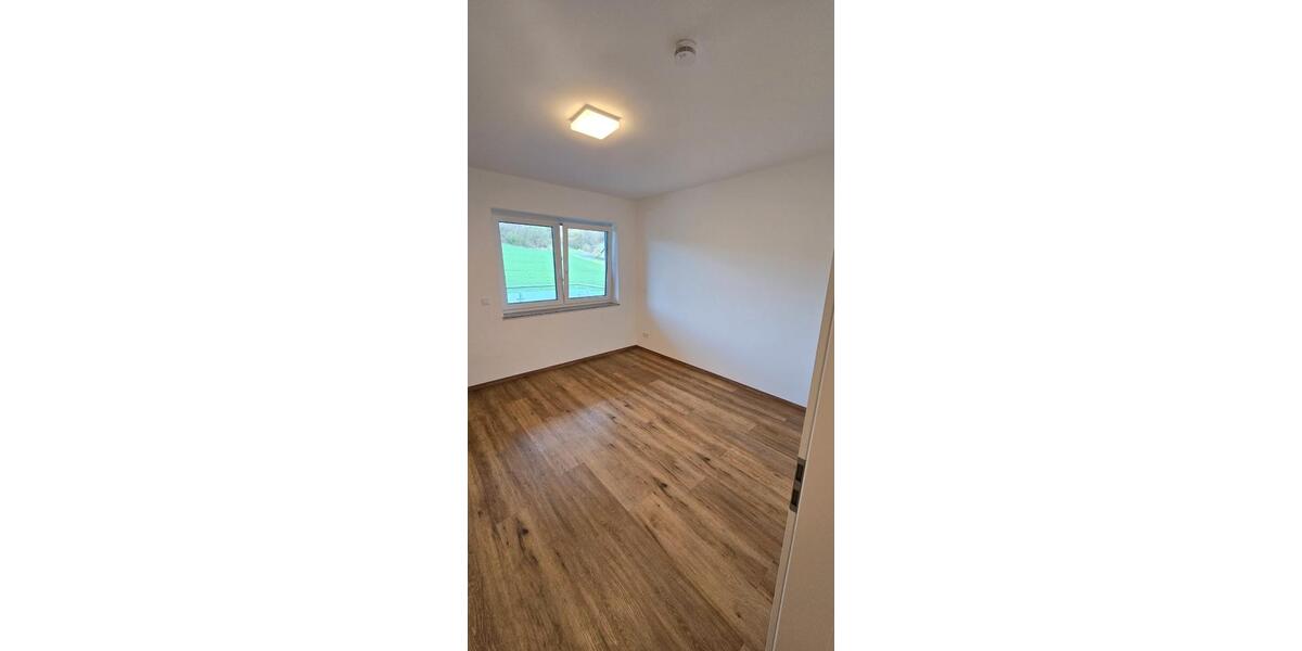 Etagenwohnung Elbtal - 2 Zimmer, 62 m&sup2;, 710&euro; | Angebot:26019513