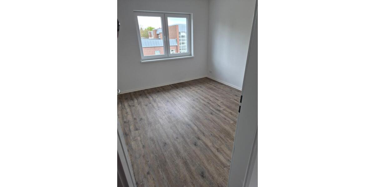 Etagenwohnung Rechlin - 3 Zimmer, 83 m&sup2;, 835&euro; | Angebot:26459902