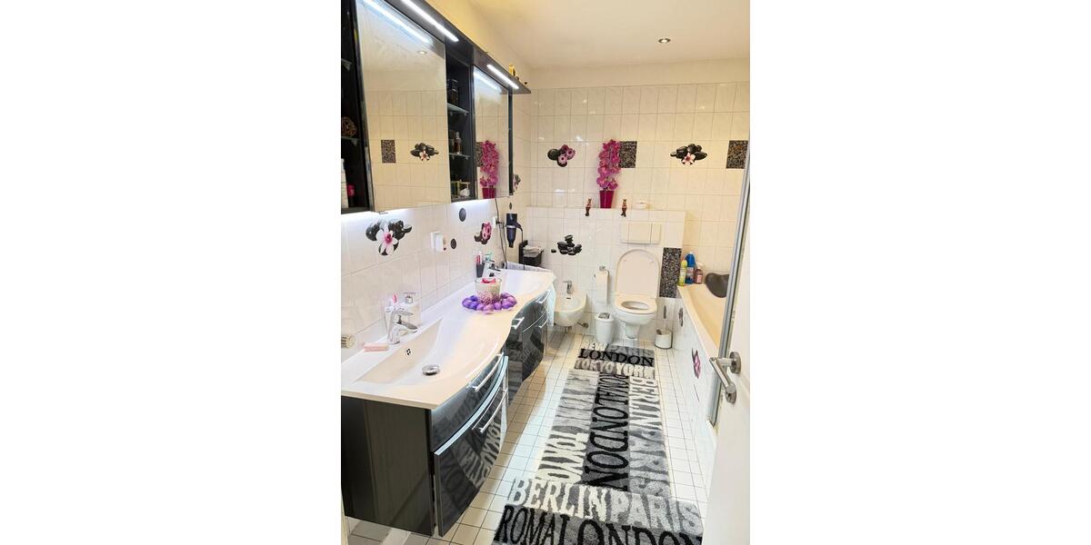 Etagenwohnung Bad Salzuflen - 3 Zimmer, 99 m&sup2;, 950&euro; | Angebot:26704239