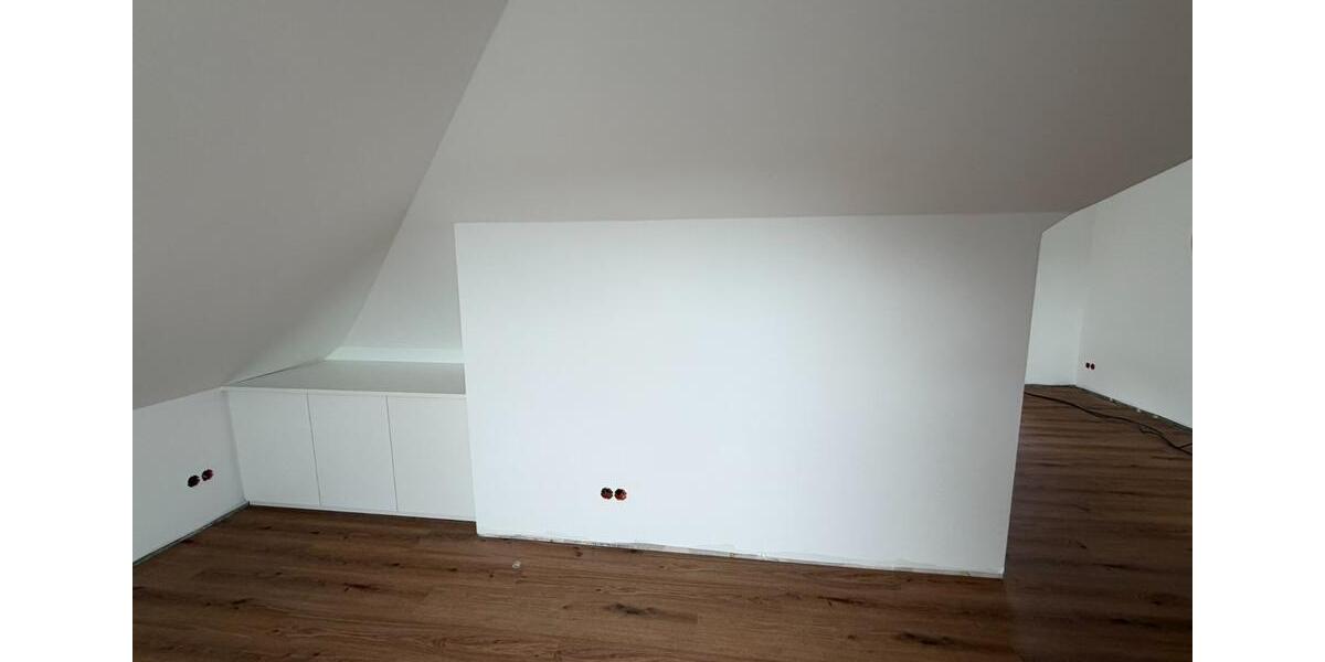 Dachgeschoßwohnung Fahrdorf - 3 Zimmer, 92 m&sup2;, 1.525&euro; | Angebot:25931741