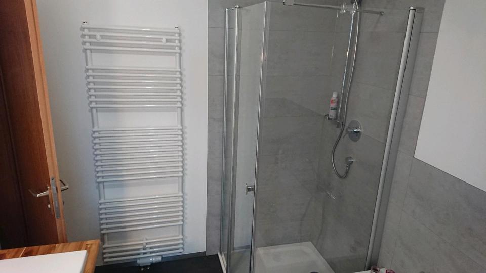 Schöne Maisonette-Wohnung, DG, Tiefgarage 4 zimmer