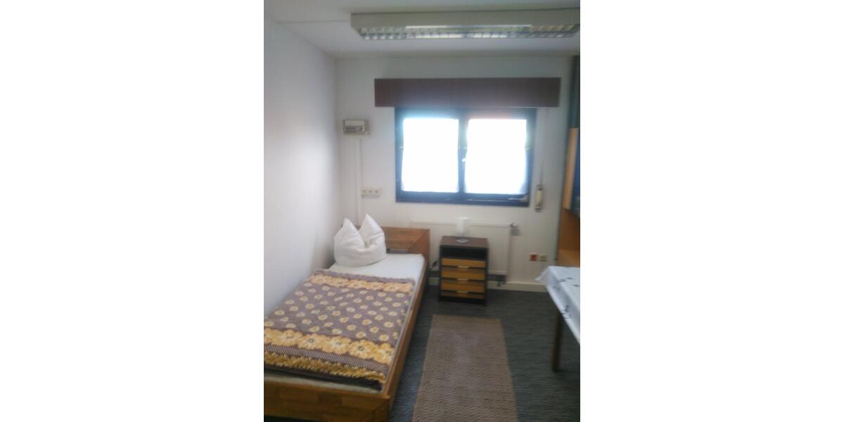 Etagenwohnung Aiterhofen - 2 Zimmer, 16 m&sup2;, 400&euro; | Angebot:25570690