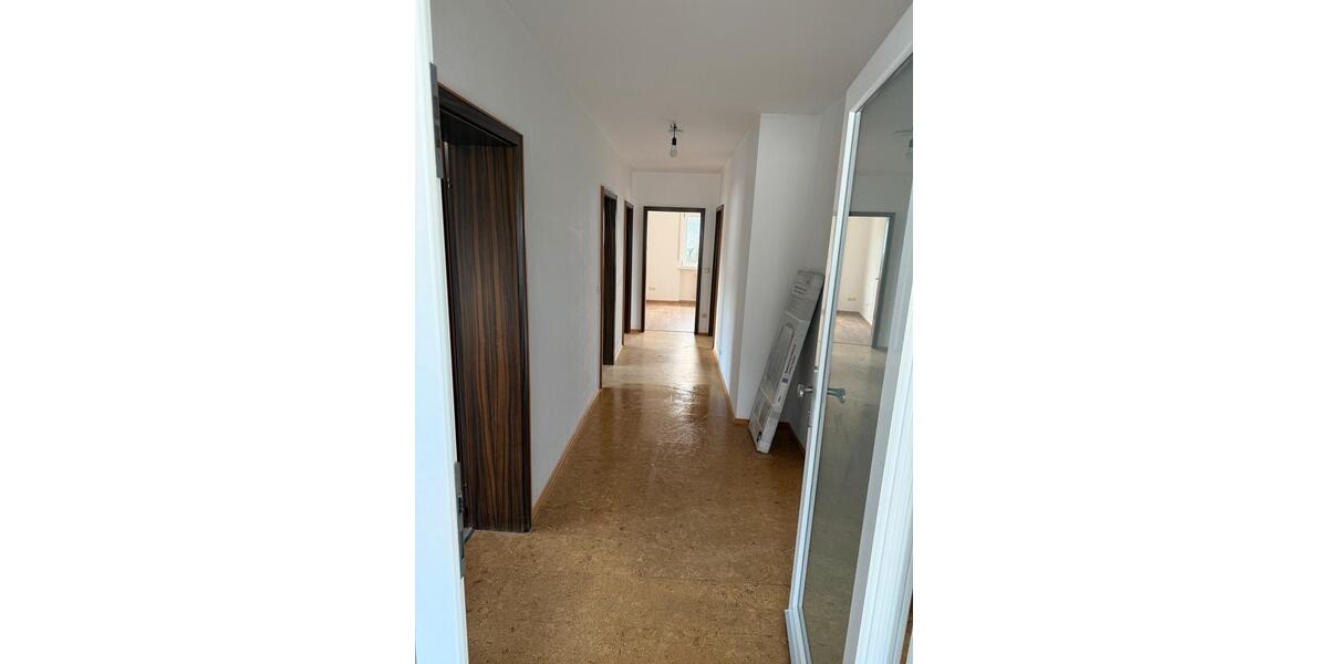 Etagenwohnung Garching an der Alz - 4 Zimmer, 98 m&sup2;, 900&euro; | Angebot:26030570