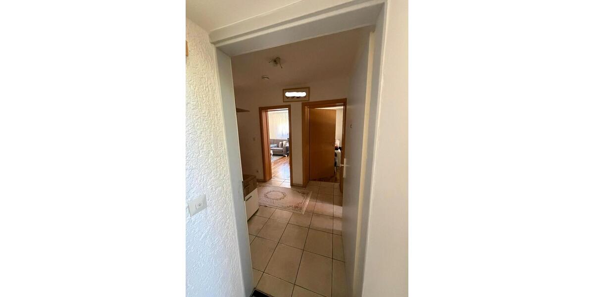 Etagenwohnung Schorndorf - 3 Zimmer, 63 m&sup2;, 1.100&euro; | Angebot:26699170