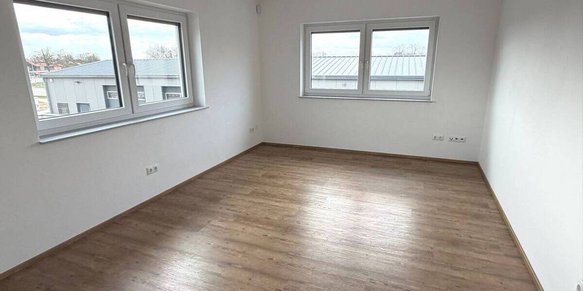 Gewerbeobjekt Langenpreising - 3 Zimmer, 105 m&sup2;, 850&euro; | Angebot:25985106
