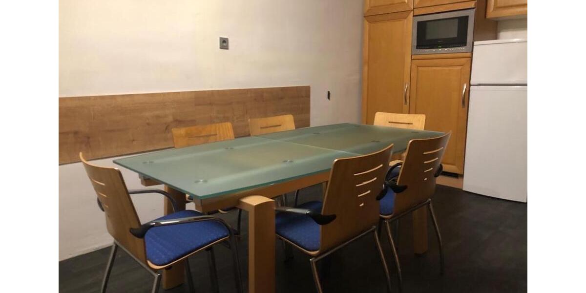 Wohnen auf Zeit Neu-Ulm Ludwigsfeld - 14 Zimmer, 250 m&sup2;, 15&euro; | Angebot:26014536