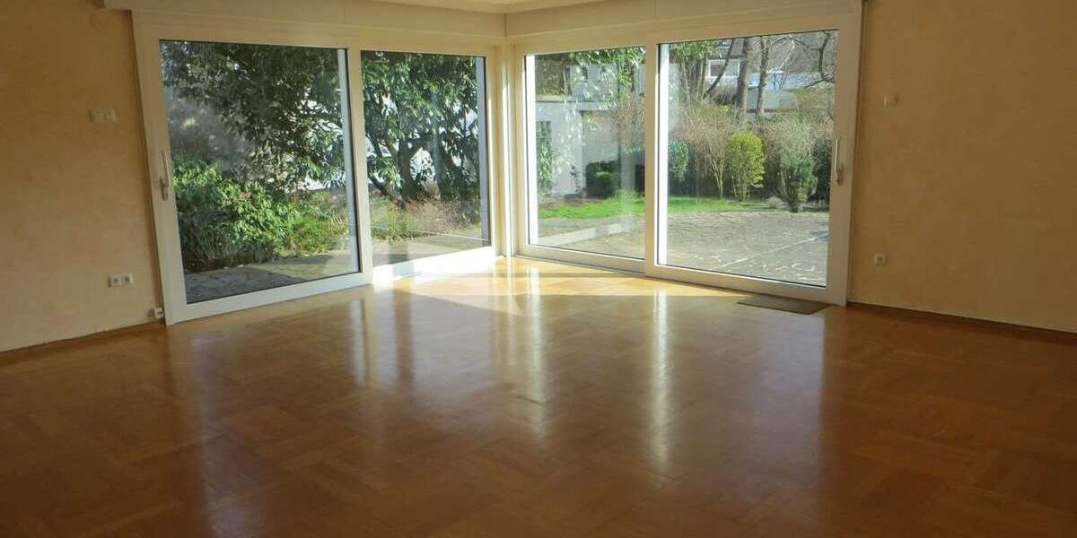 Etagenwohnung Bottrop Boy - 3.5 Zimmer, 130 m&sup2;, 1.200&euro; | Angebot:27031397