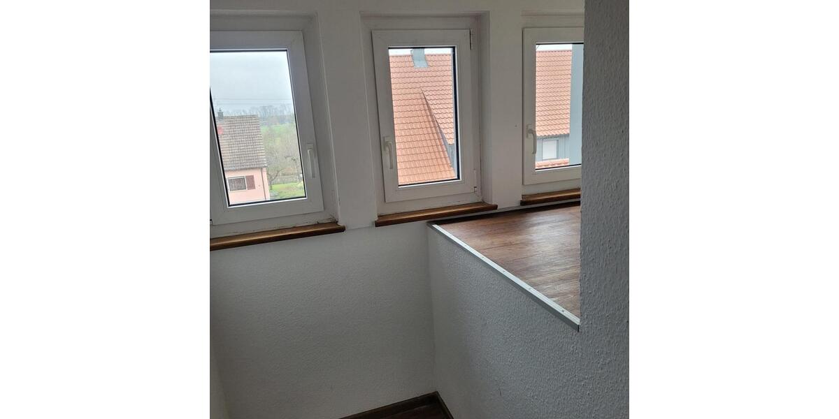 Dachgeschoßwohnung Vellberg - 2 Zimmer, 68 m&sup2;, 750&euro; | Angebot:25723184