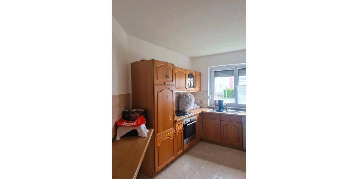 2 Zi. Wohnung mit Balkon und Garage 2 zimmer