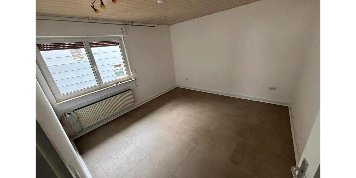 Etagenwohnung Wettenberg - 3 Zimmer, 92 m&sup2;, 850&euro; | Angebot:26267018