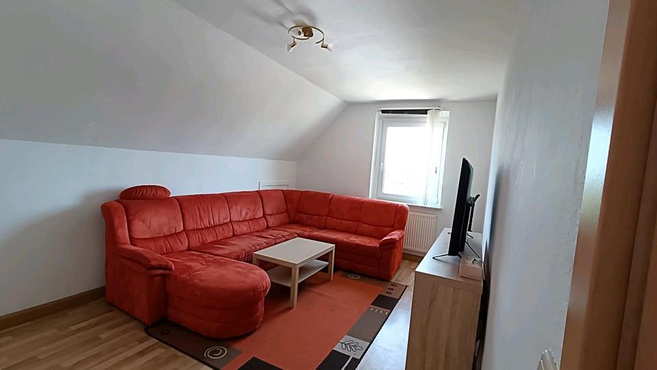 Dachgeschoßwohnung Laage - 2 Zimmer, 46 m&sup2;, 350&euro; | Angebot:26007490
