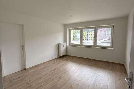 Wohnung zum Mieten in Duisburg 480 € 68.7 m²