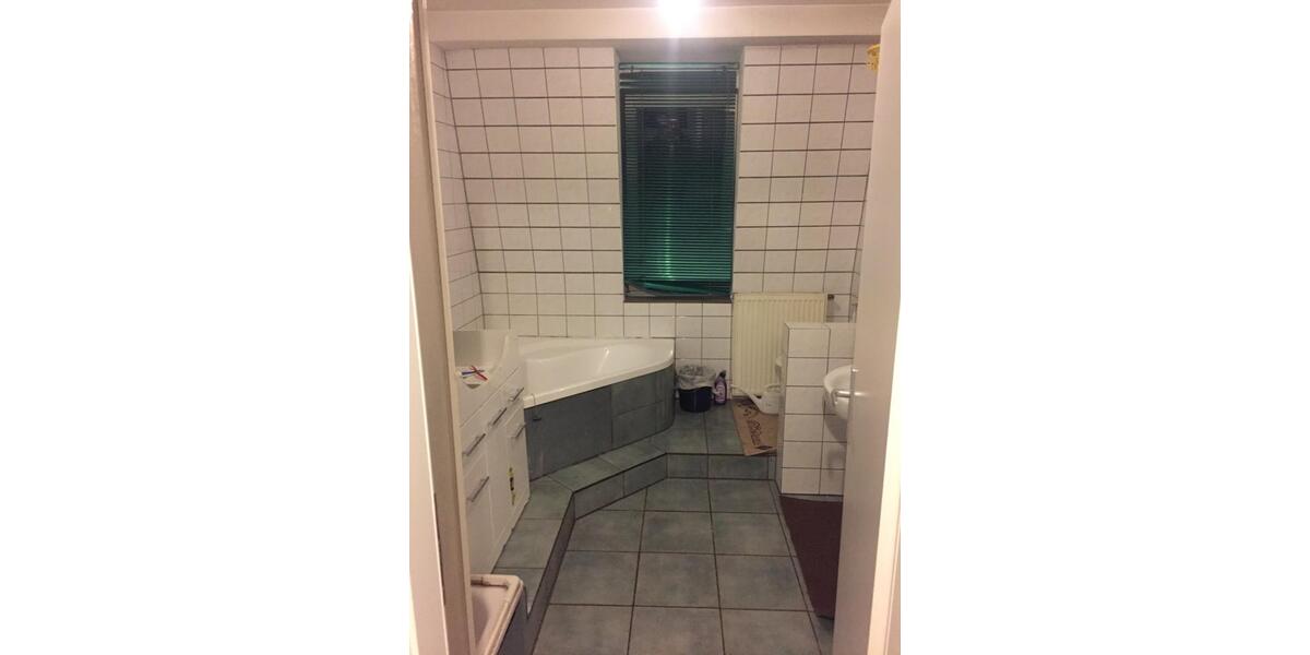 WG-Zimmer in Nürnberg an U-Bahnhaltestelle Muggenhof 1 zimmer