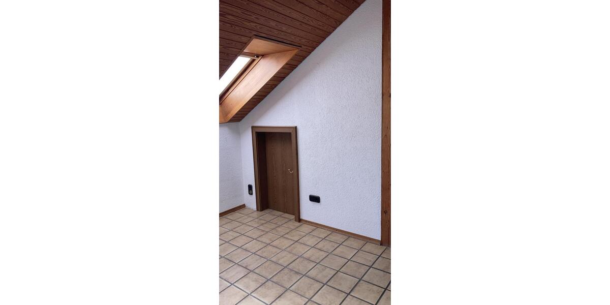 Dachgeschoßwohnung Manching - 2 Zimmer, 78 m&sup2;, 785&euro; | Angebot:26621770