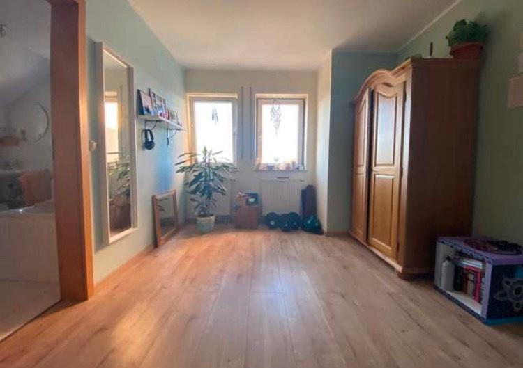 Maisonettenwohnung Königsbrunn - 3 Zimmer, 100 m&sup2;, 1.290&euro; | Angebot:26042071