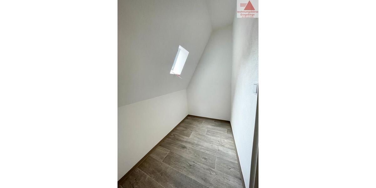 Dachgeschoßwohnung Aue-Bad Schlema Bad Schlema - 3 Zimmer, 79 m&sup2;, 518&euro; | Angebot:20146785