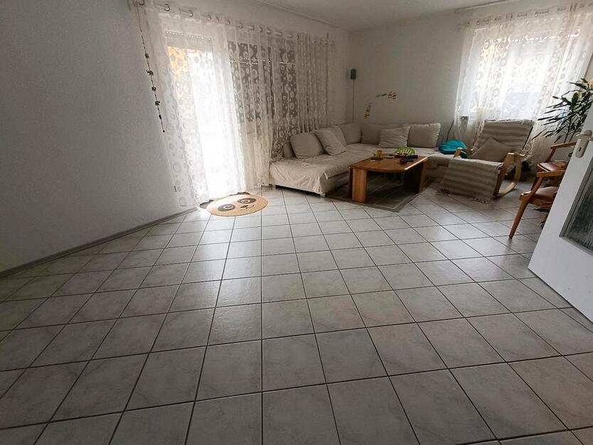 3-Zimmer-Wohnung mit Balkon und Garage in Freiburg-Tiengen zimmer