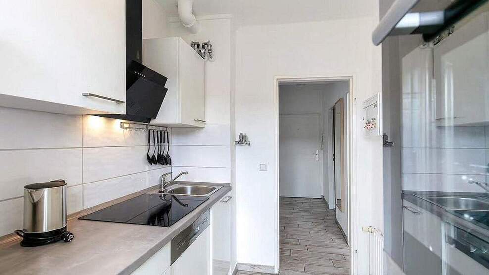 2 Zimmer-Wohnung mit Balkon im Tempelhof zentraler Lage 2 zimmer
