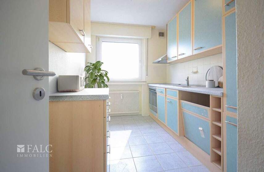 Schöne, helle, gut geschnittene 3-Zimmer Wohnung mit Balkon! 3 zimmer